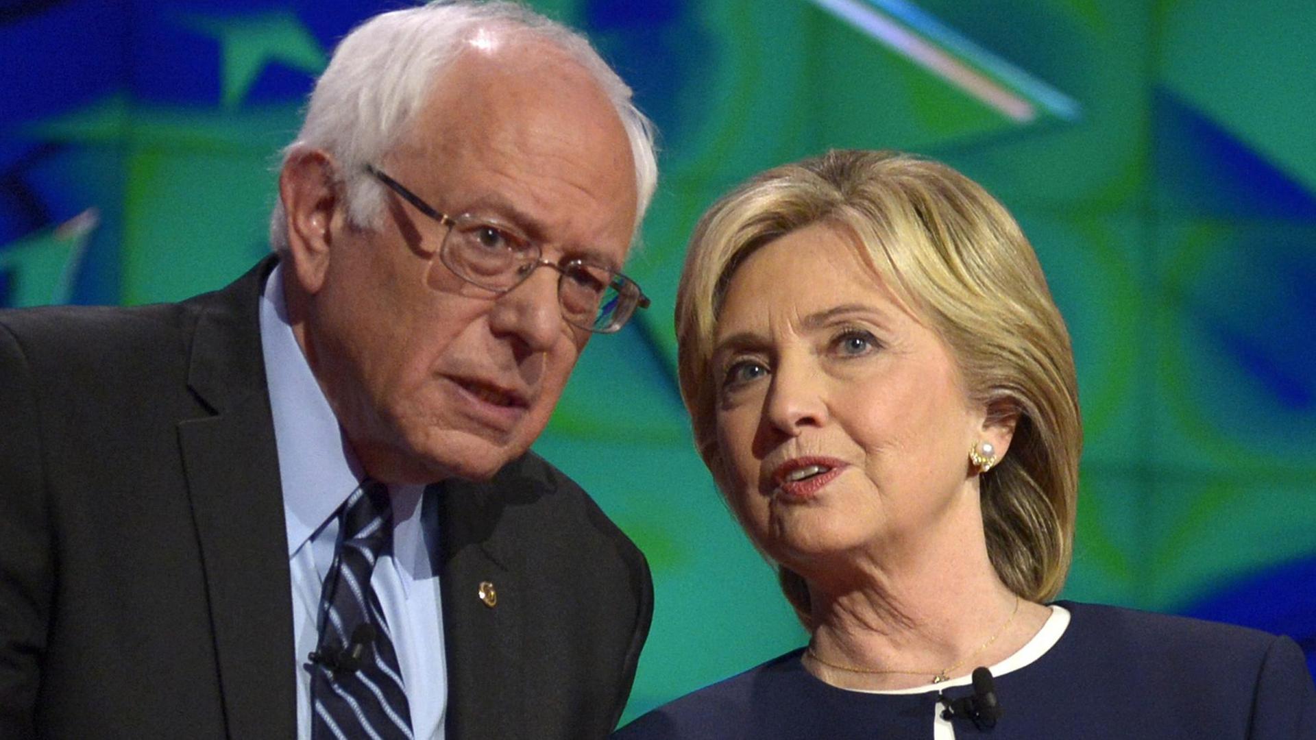 Bernie Sanders, Senator für den US-Bundesstaat Vermont, tritt bei den Vorwahlen neben Hillary Clinton bei den Demokraten an. Bernie Sanders, Senator für den US-Bundesstaat Vermont, tritt bei den Vorwahlen neben Hillary Clinton bei den Demokraten an.