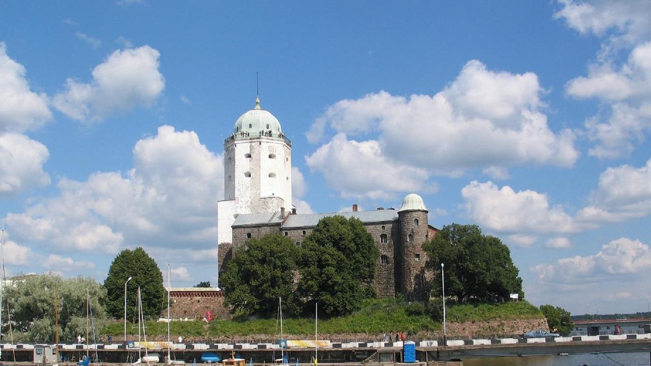 Das Wahrzeichen der Stadt: die Wyborger Burg. Das Wahrzeichen der Stadt: die Wyborger Burg.
