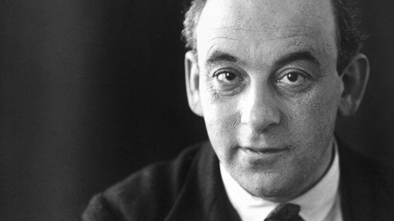 Victor Klemperer mit Anzug und Zigarre Victor Klemperer mit Anzug und Zigarre