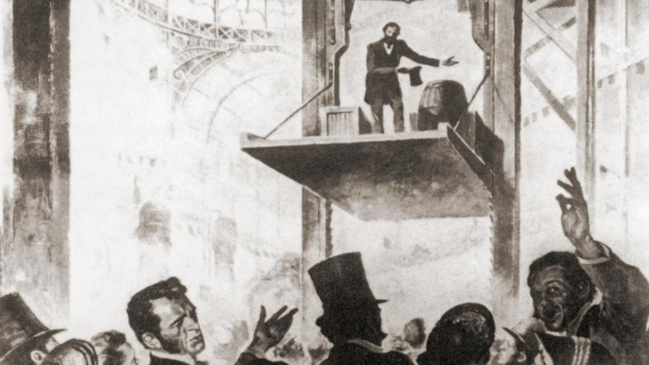 Erfinder Elisha Graves Otis demonstriert 1854 in New York sein Patent für einen Lastenfahrstuhl.