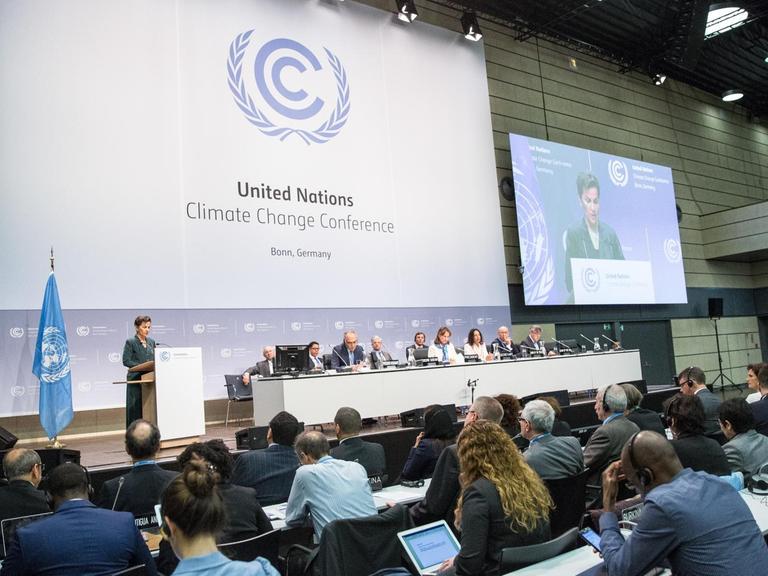Die Generalsekretärin des Klimasekretariats der Vereinten Nationen, Christiana Figueres, spricht am 16.05.2016 in Bonn (Nordrhein-Westfalen) im World Conference Center.