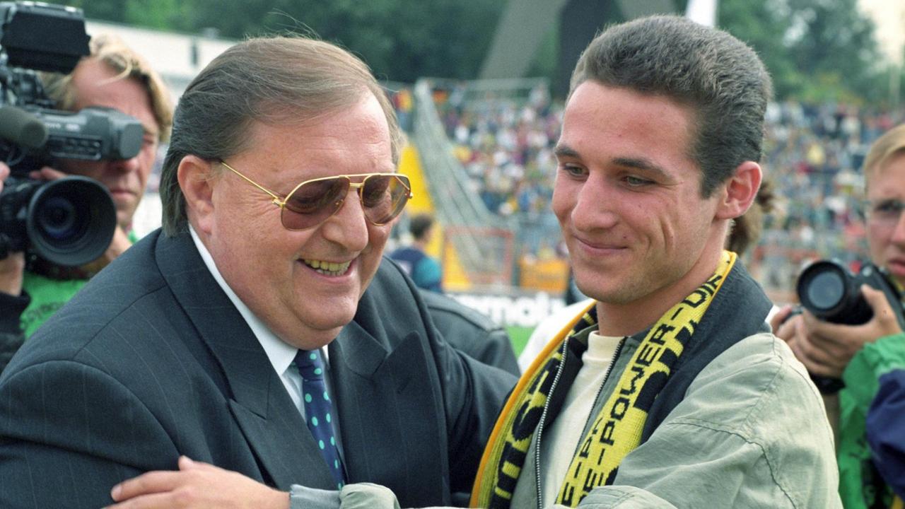 Dynamo-Präsident Rolf-Jürgen Otto vor dem Spiel gegen Werder Bremen. Dynamo-Präsident Rolf-Jürgen Otto vor dem Spiel gegen Werder Bremen.