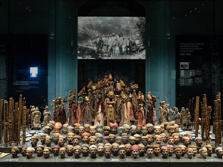 Einblick Saal "Sammlerwahn. Ich leide an Museomanie!" im Weltmuseum Wien
