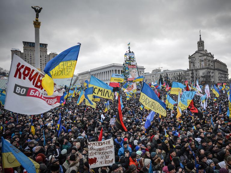Demonstranten in Kiew, die die EU-Integration ihres Landes fordern.