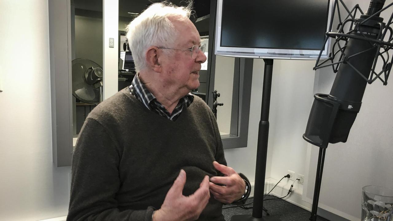 Fulbert Steffensky im Deutschlandfunk Kultur Studio. Fulbert Steffensky im Deutschlandfunk Kultur Studio.