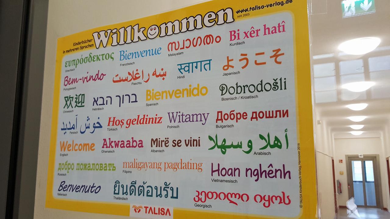 AWO-Begegnungszentrum: Begrüßt wird hier in vielen Sprachen. AWO-Begegnungszentrum: Begrüßt wird hier in vielen Sprachen.
