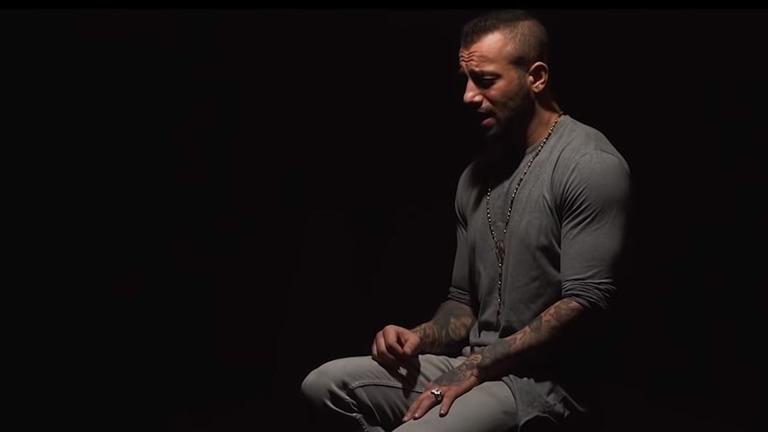 Screenshot aus dem Video "Pile" von Amir Tataloo. Screenshot aus dem Video "Pile" von Amir Tataloo.
