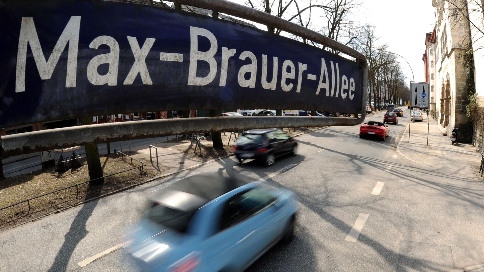 Die Max-Brauer-Allee in Hamburg Die Max-Brauer-Allee in Hamburg