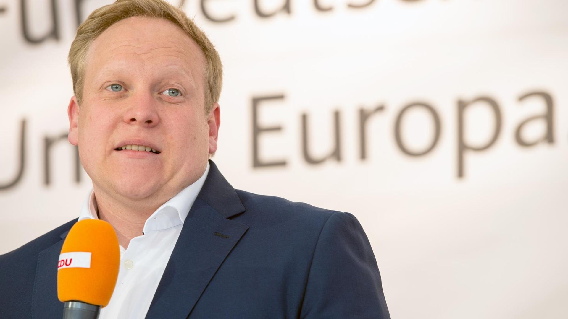 Tilman Kuban, Bundesvorsitzender der Jungen Union (JU) bei einer CDU-Wahlkampfveranstaltung zur Europawahl Tilman Kuban, Bundesvorsitzender der Jungen Union (JU) bei einer CDU-Wahlkampfveranstaltung zur Europawahl