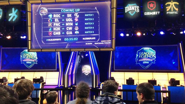 Bei den Champions-Legue-Wettbewerben des Computerspiels "League of Legends" kämpfen zurzeit in Berlin die zehn besten europäischen Mannschaften um den Titel. Bei den Champions-Legue-Wettbewerben des Computerspiels "League of Legends" kämpfen zurzeit in Berlin die zehn besten europäischen Mannschaften um den Titel.