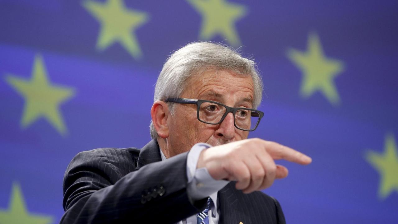 EU-Kommissionspräsident Jean-Claude Juncker auf einer Pressekonferenz über das Referendum in Griechenland über das EU-Reformpaket. EU-Kommissionspräsident Jean-Claude Juncker auf einer Pressekonferenz über das Referendum in Griechenland über das EU-Reformpaket.