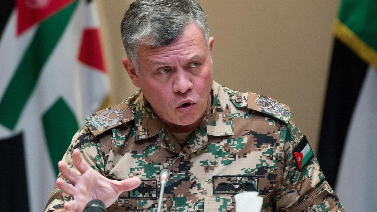 König Abdullah II. von Jordanien in Militäruniform König Abdullah II. von Jordanien in Militäruniform