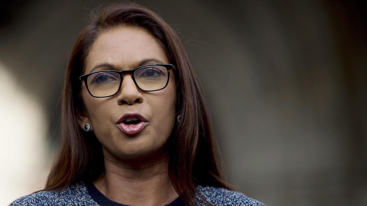 Die Investmentbankerin Gina Miller spricht nach dem Brxit-Urtil des High Courts zur Presse. Die Investmentbankerin Gina Miller spricht nach dem Brxit-Urtil des High Courts zur Presse.