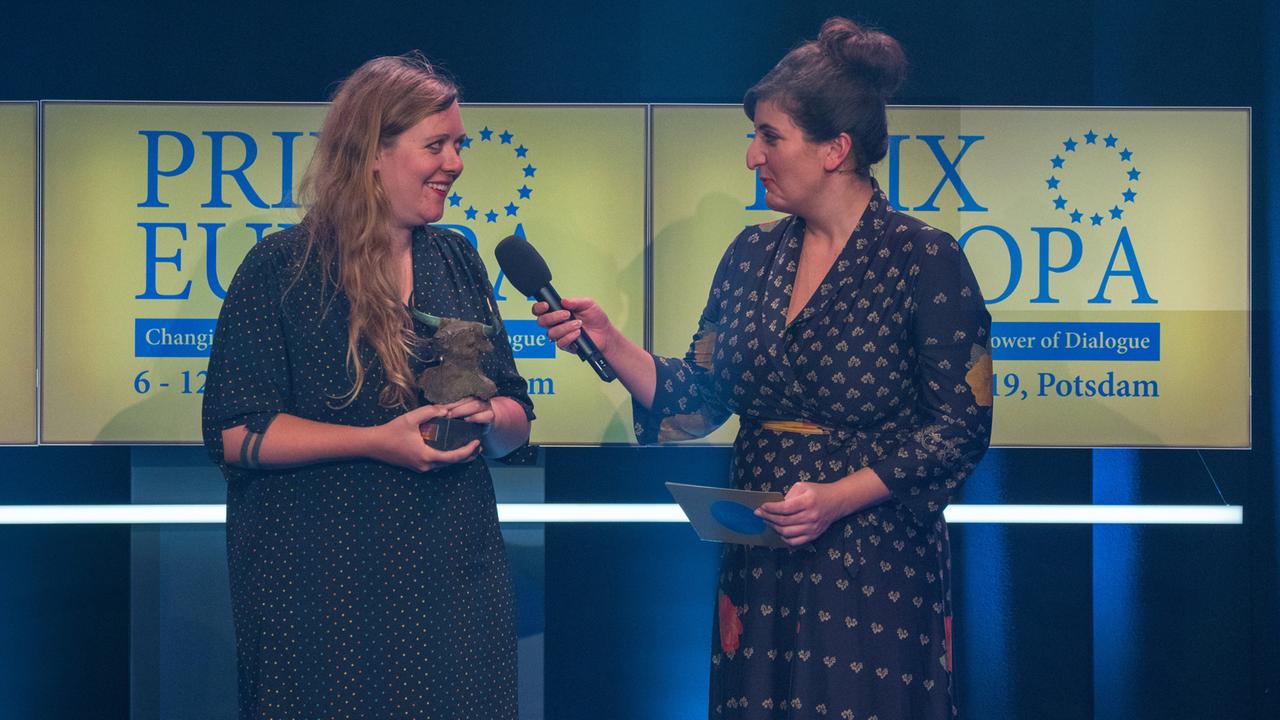 Elena Zieser (lks.) gewinnt in der Kategorie Digital Audio Rising Star Elena Zieser (lks.) gewinnt in der Kategorie Digital Audio Rising Star