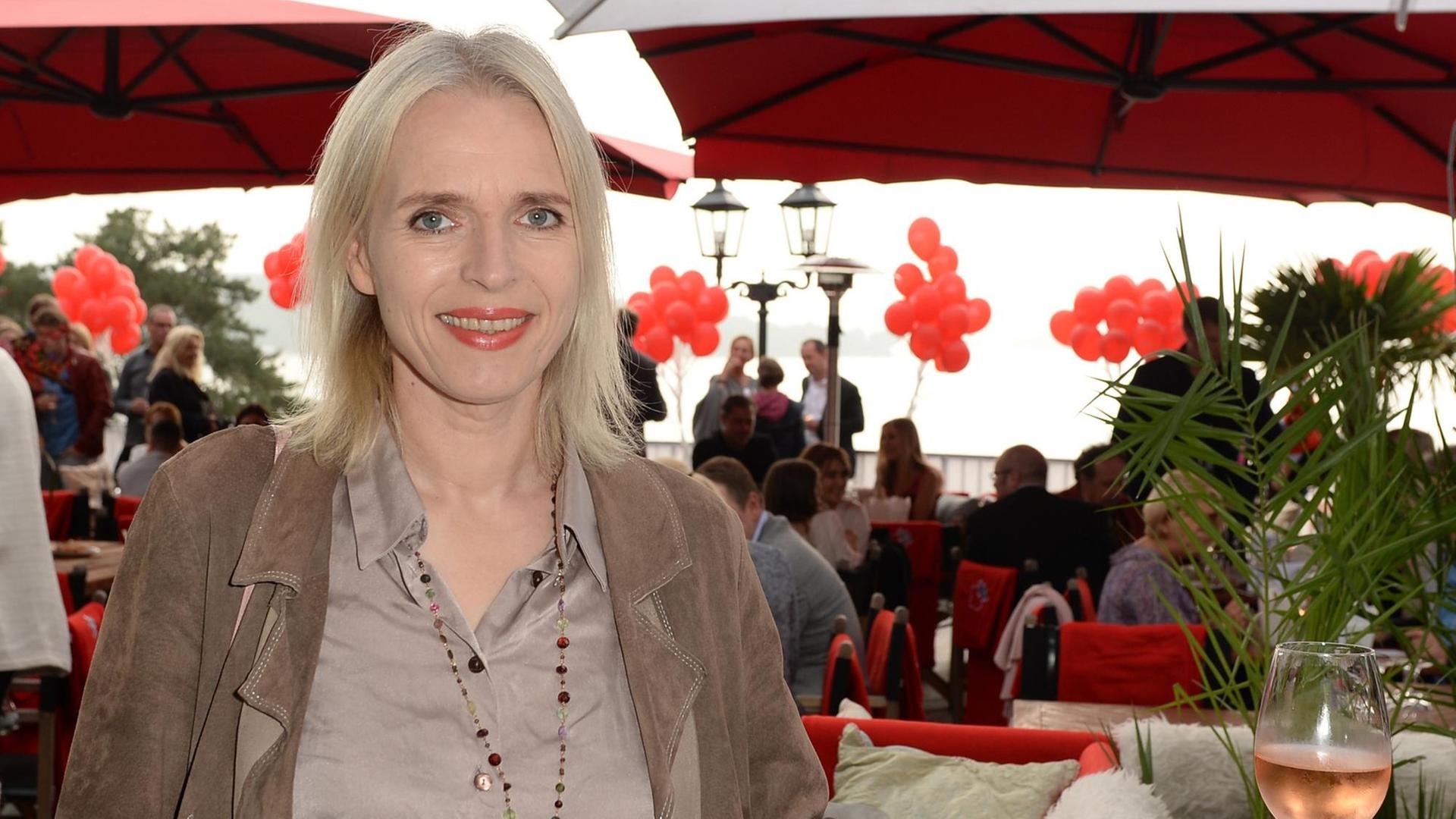 Die deutsche Drehbuchautorin Annette Hess. Die deutsche Drehbuchautorin Annette Hess.