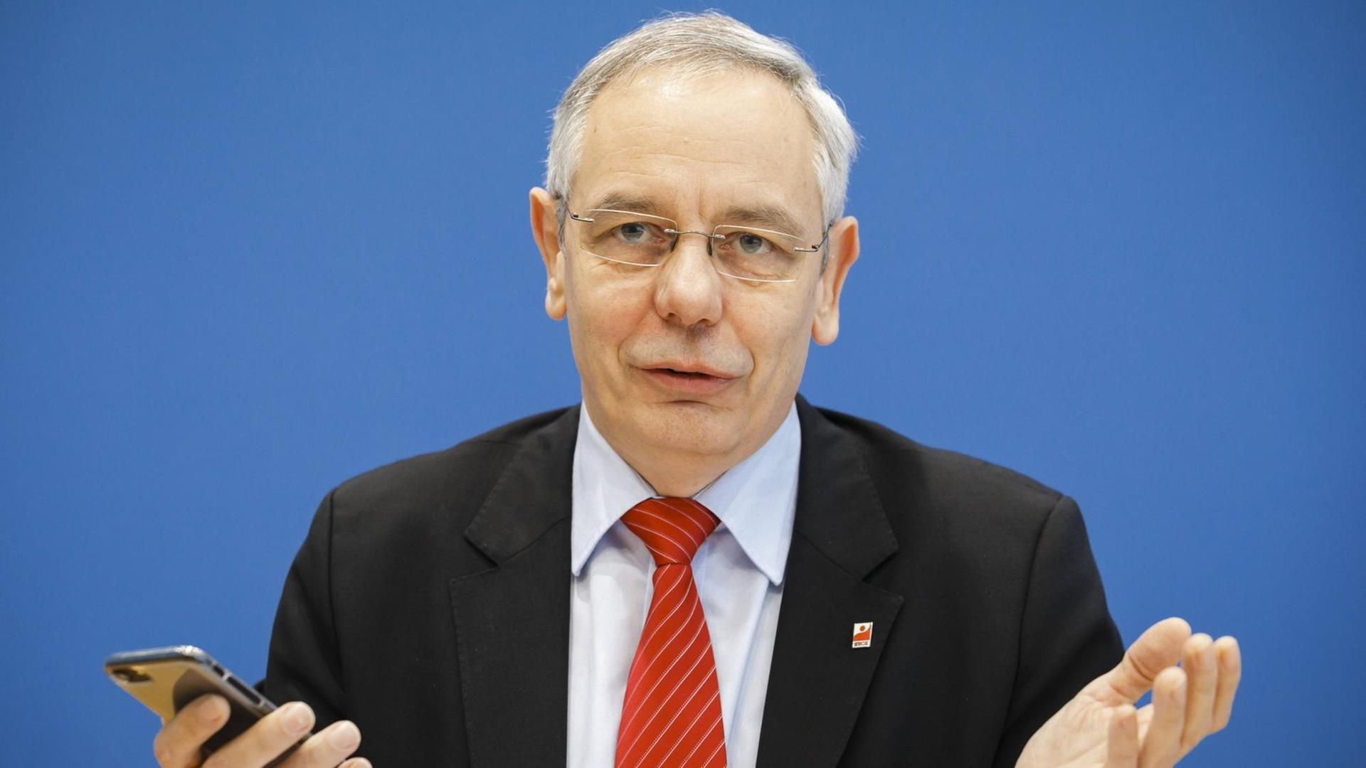 Michael Vassiliadis, Vorsitzender der IG BCE Michael Vassiliadis, Vorsitzender der IG BCE
