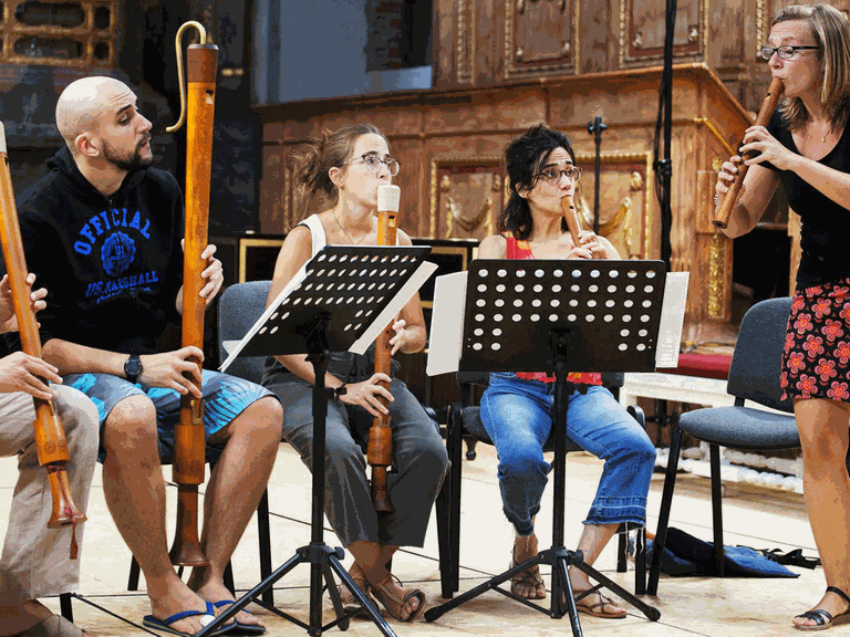 Das französische Ensemble Consort Brouillamini bei einer Probe in der Klosterkirche Paradyż (Lubuskie) beim Festival "Musik im Paradies" 2019