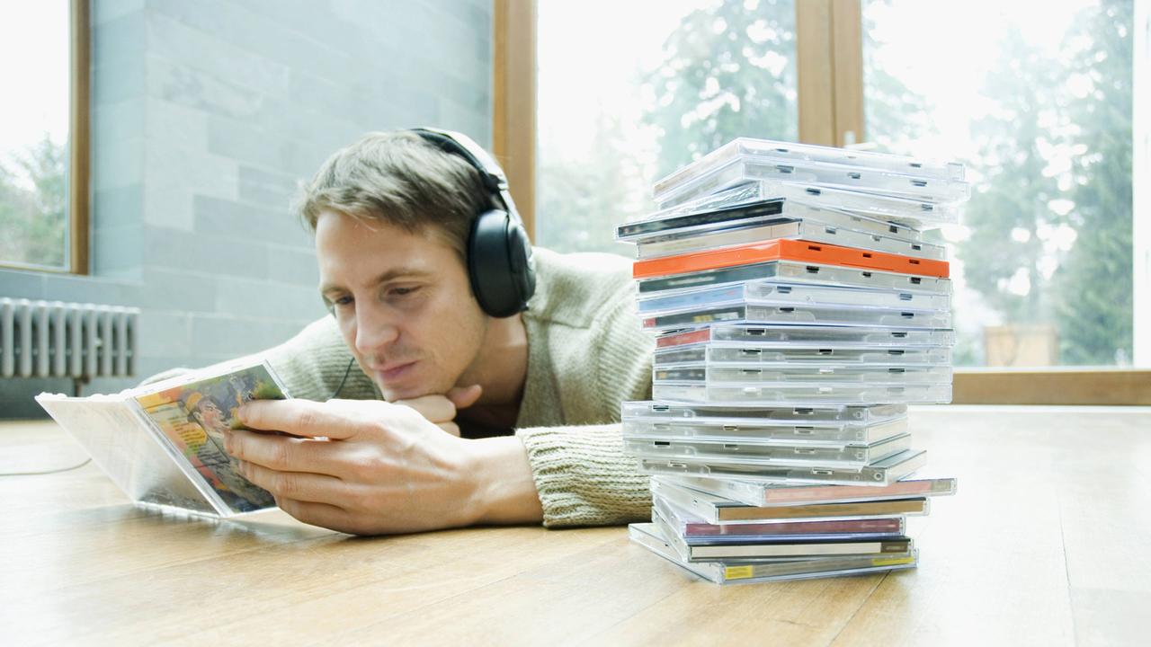Immer wieder auf der Suche nach interessanten Neuerscheinungen. Immer wieder auf der Suche nach interessanten Neuerscheinungen.