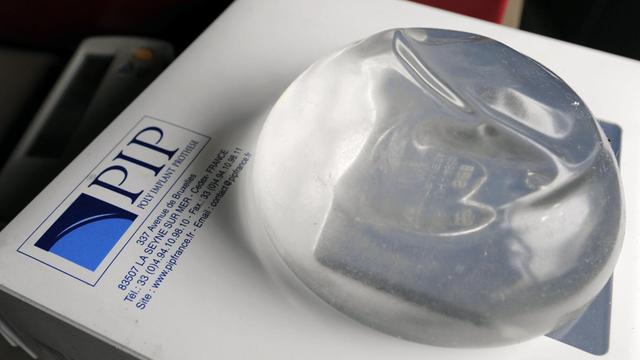 Ein Silikon-Brustimplantat des französischen Hersteller PIP
