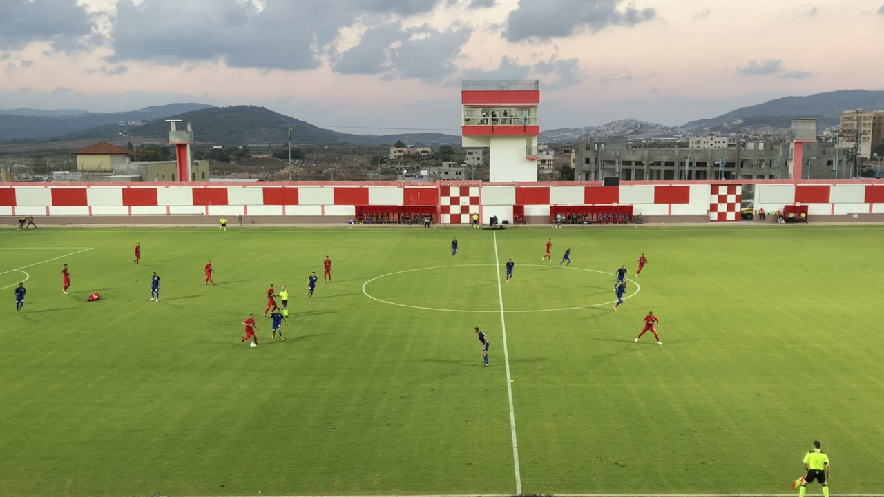 Fußballspiel im Stadion des FC Bnei Sachnint in Israel Fußballspiel im Stadion des FC Bnei Sachnint in Israel