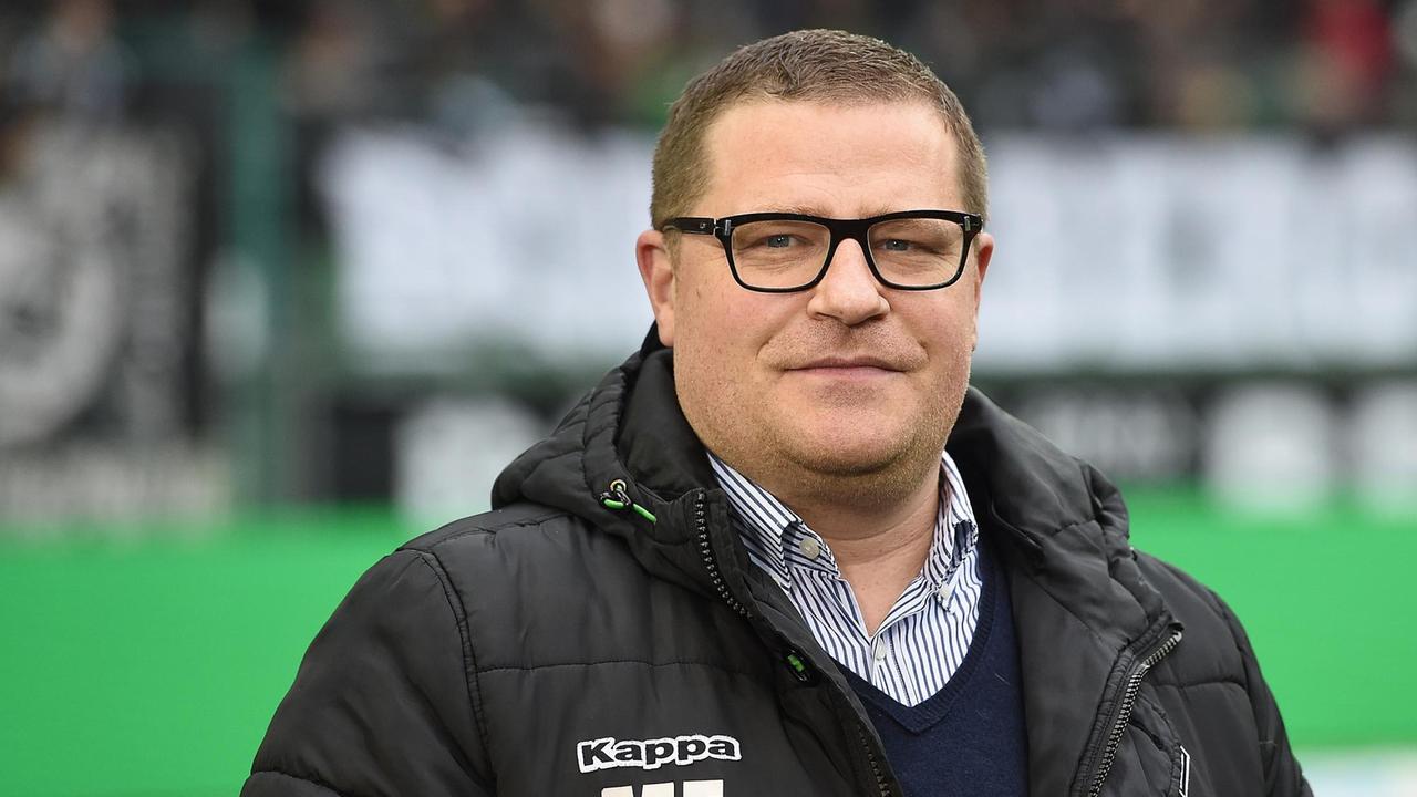 Fußball 1. Bundesliga 25. Spieltag Borussia Mönchengladbach - Bayern München am 19.03.2017 im Borussia-Park in Mönchengladbach Max Eberl ( Sportdirektor Mönchengladbach ) Fußball 1. Bundesliga 25. Spieltag Borussia Mönchengladbach - Bayern München am 19.03.2017 im Borussia-Park in Mönchengladbach Max Eberl ( Sportdirektor Mönchengladbach )