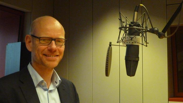 Dr. Niklas Höhne im DLF-Studio Dr. Niklas Höhne im DLF-Studio