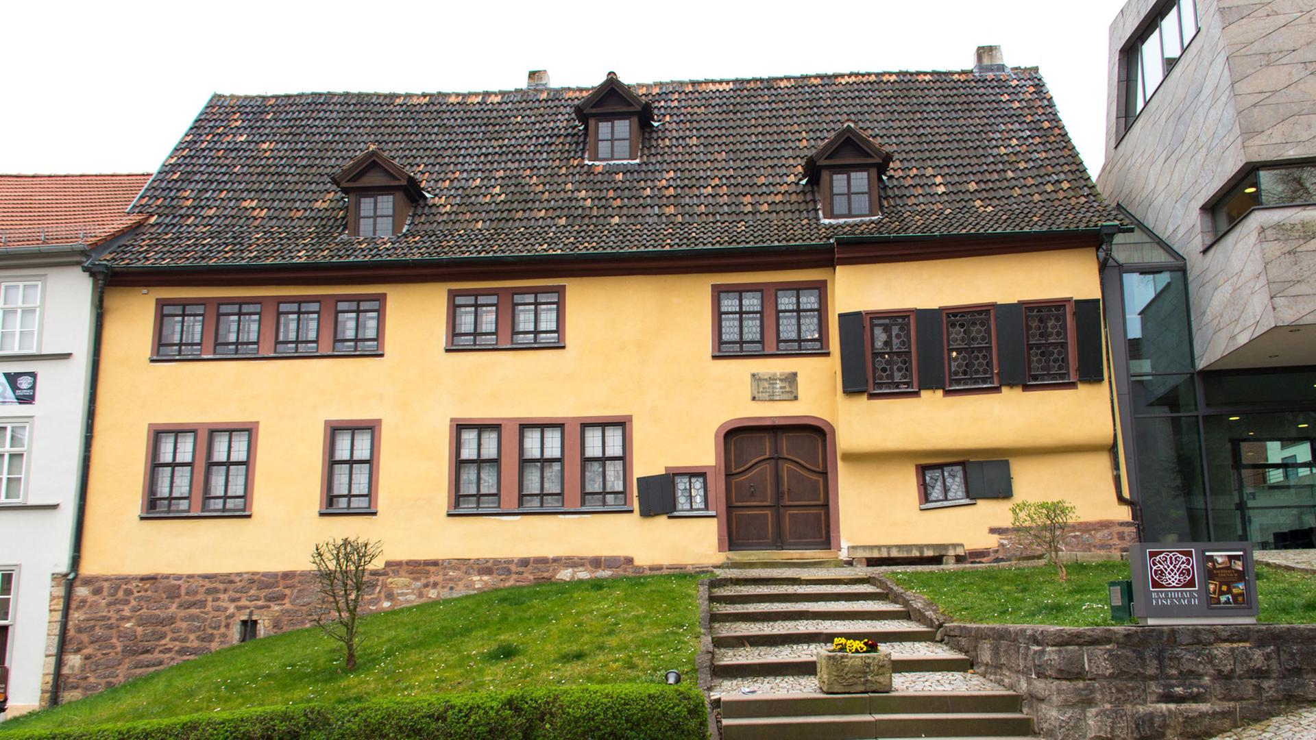 Das Bachhaus in Eisenach ist Gedenkstätte und Bach-Museum. Das Bachhaus in Eisenach ist Gedenkstätte und Bach-Museum.