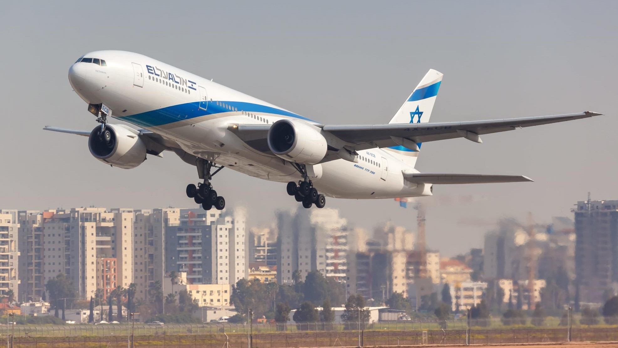Рейс эль аль. Тель Авив с самолета. Авиакомпания Израиля Эль Аль. Боинг 777-200 Эль Аль. Боинг 787 авиакомпании Israel.