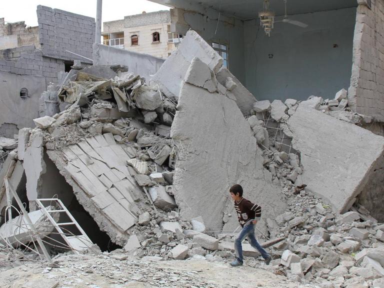 Zerstörte Gebäude in Aleppo am 29. Oktober 2015