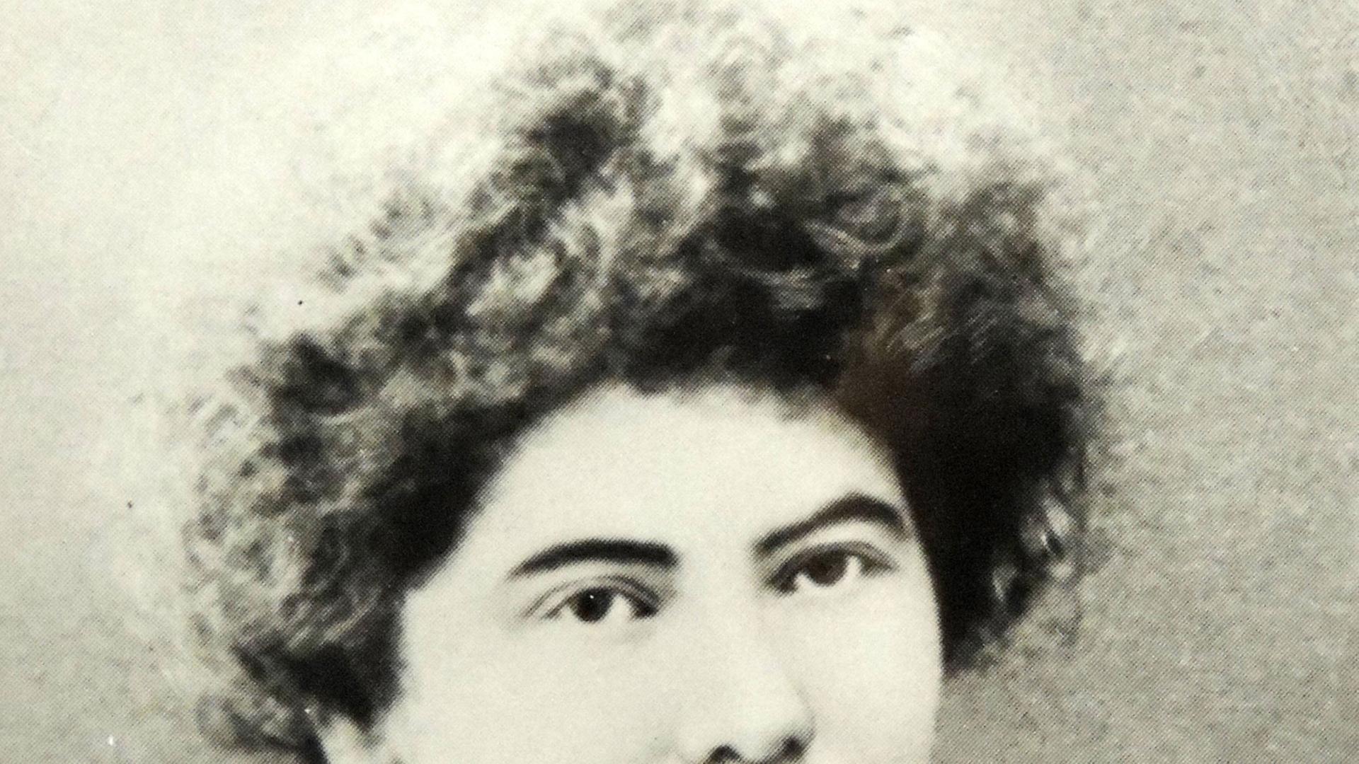 Zeitgenössische Aufnahme von Jenny Laura Marx, der zweiten Tochter von Karl Marx. Zeitgenössische Aufnahme von Jenny Laura Marx, der zweiten Tochter von Karl Marx.