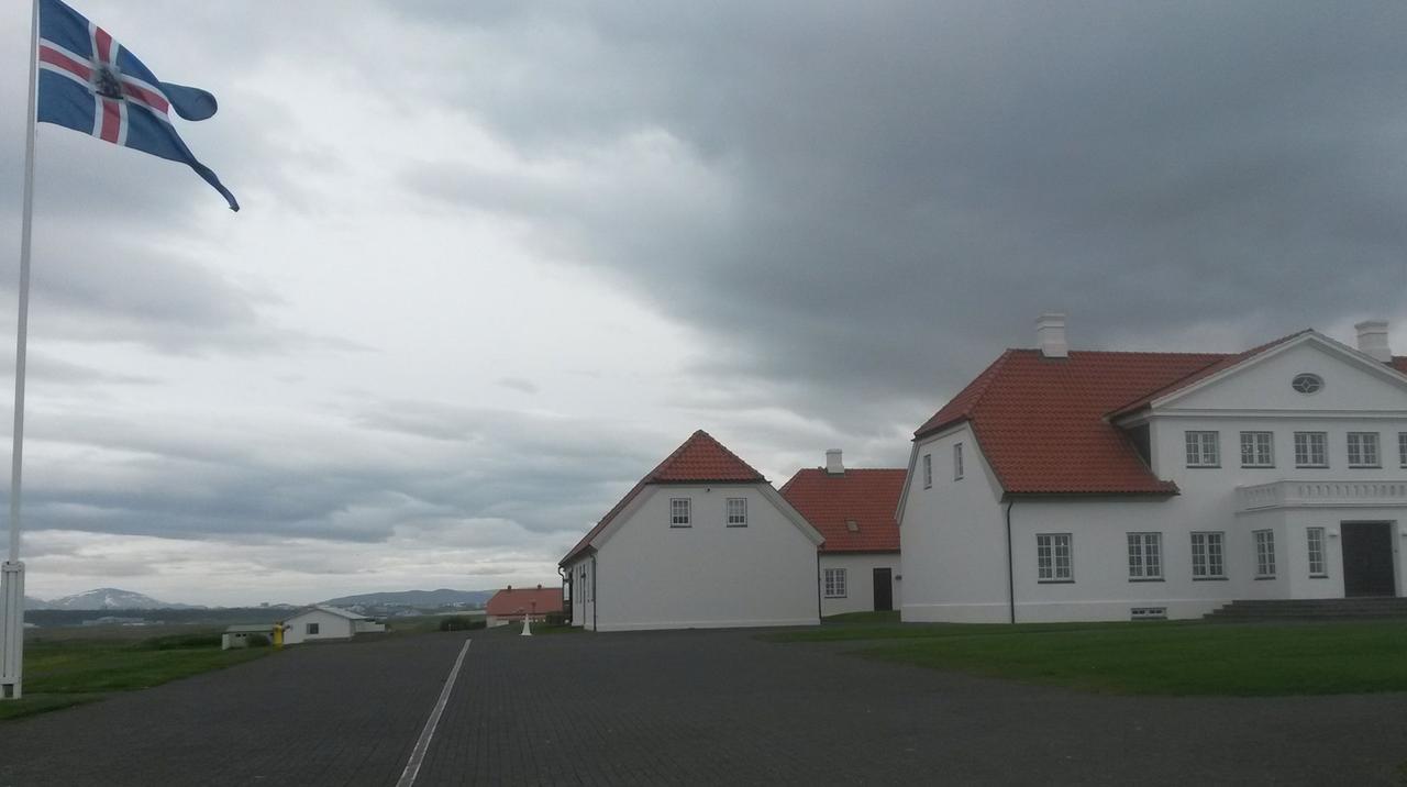Bessastaðir, Amts- und Wohnsitz des Präsidenten Islands
