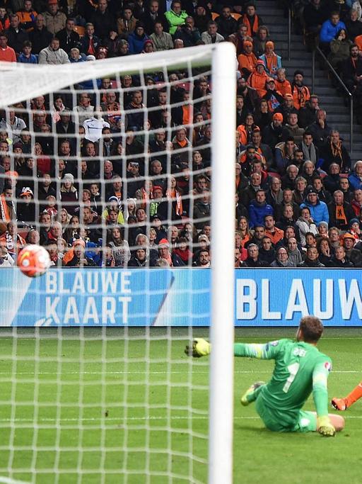 0:1 - Die Niederlande liegen im Oktober 2015 gegen Tschechien in der EM-Qualifikation zurück und scheitern schließlich.