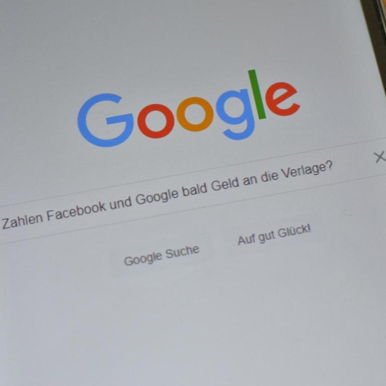Der Screenshot der Google-Suche "Zahlen Google und Facebook bald Geld an die Verlage?"