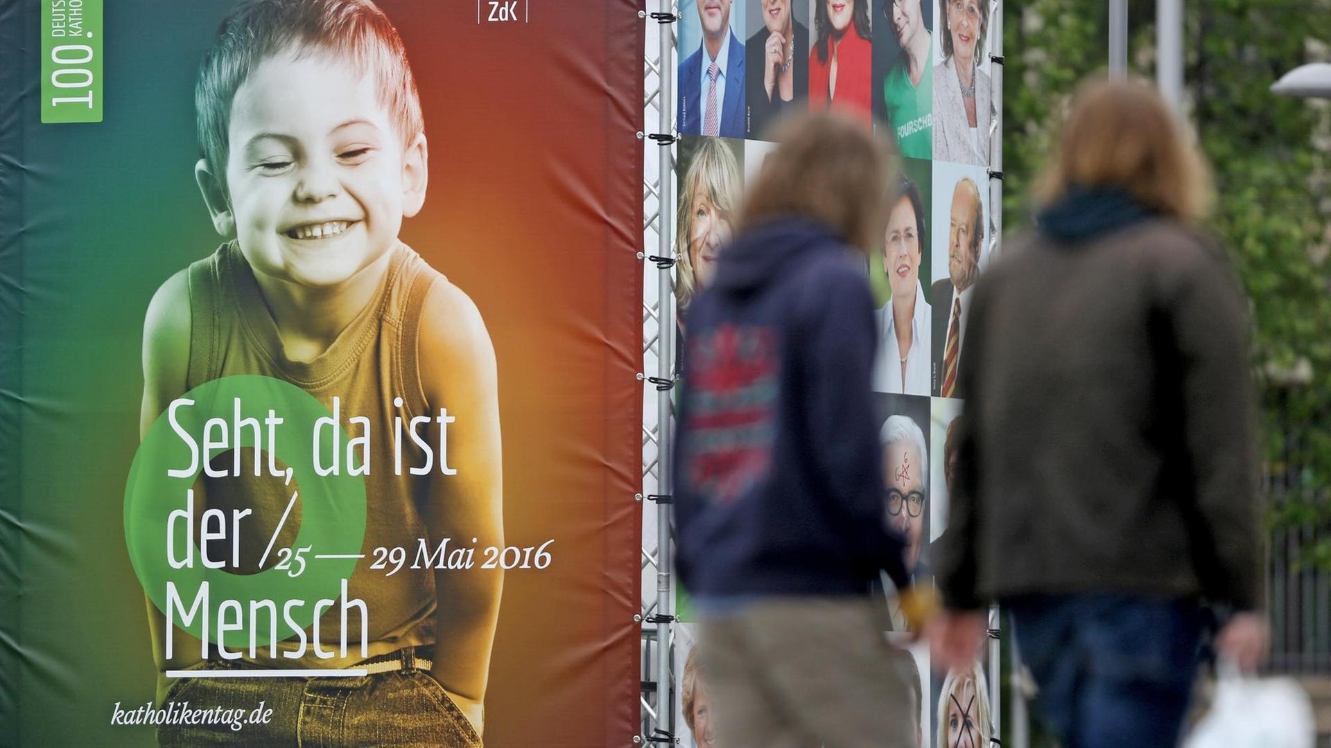 Der 100. Deutsche Katholikentag findet vom 25. bis 29. Mai 2016 unter dem Leitspruch "Seht, da ist der Mensch" in Leipzig statt. Der 100. Deutsche Katholikentag findet vom 25. bis 29. Mai 2016 unter dem Leitspruch "Seht, da ist der Mensch" in Leipzig statt.