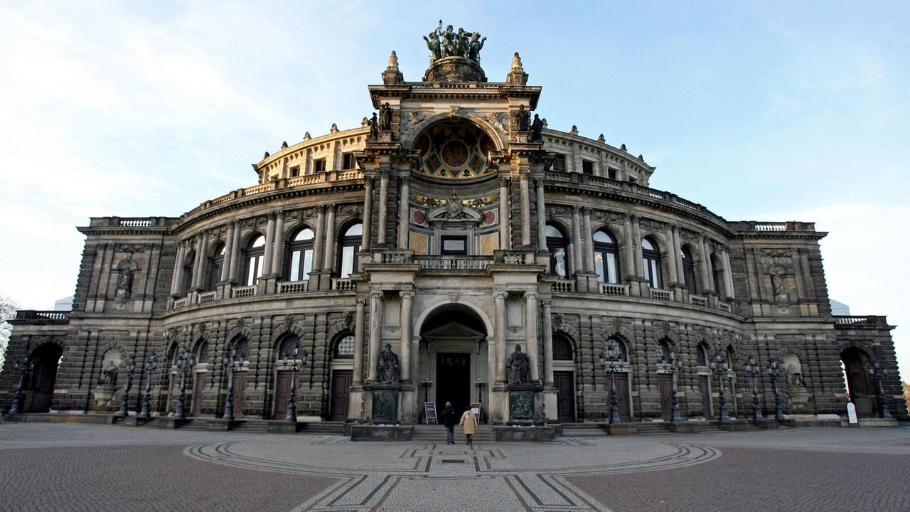 Die Semperoper in Dresden Die Semperoper in Dresden