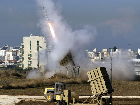 Das israelische Abwehrsystem "Iron Dome" ist als Raketenschutzschirm für Deutschland im Gespräch. Das israelische Abwehrsystem "Iron Dome" ist als Raketenschutzschirm für Deutschland im Gespräch.