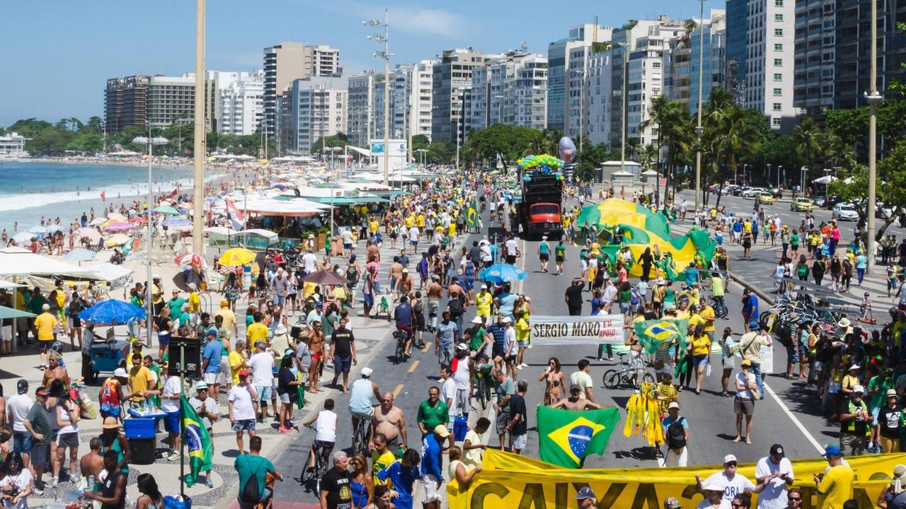 Anti-Korruptions-Demonstrationen in Brasilien.