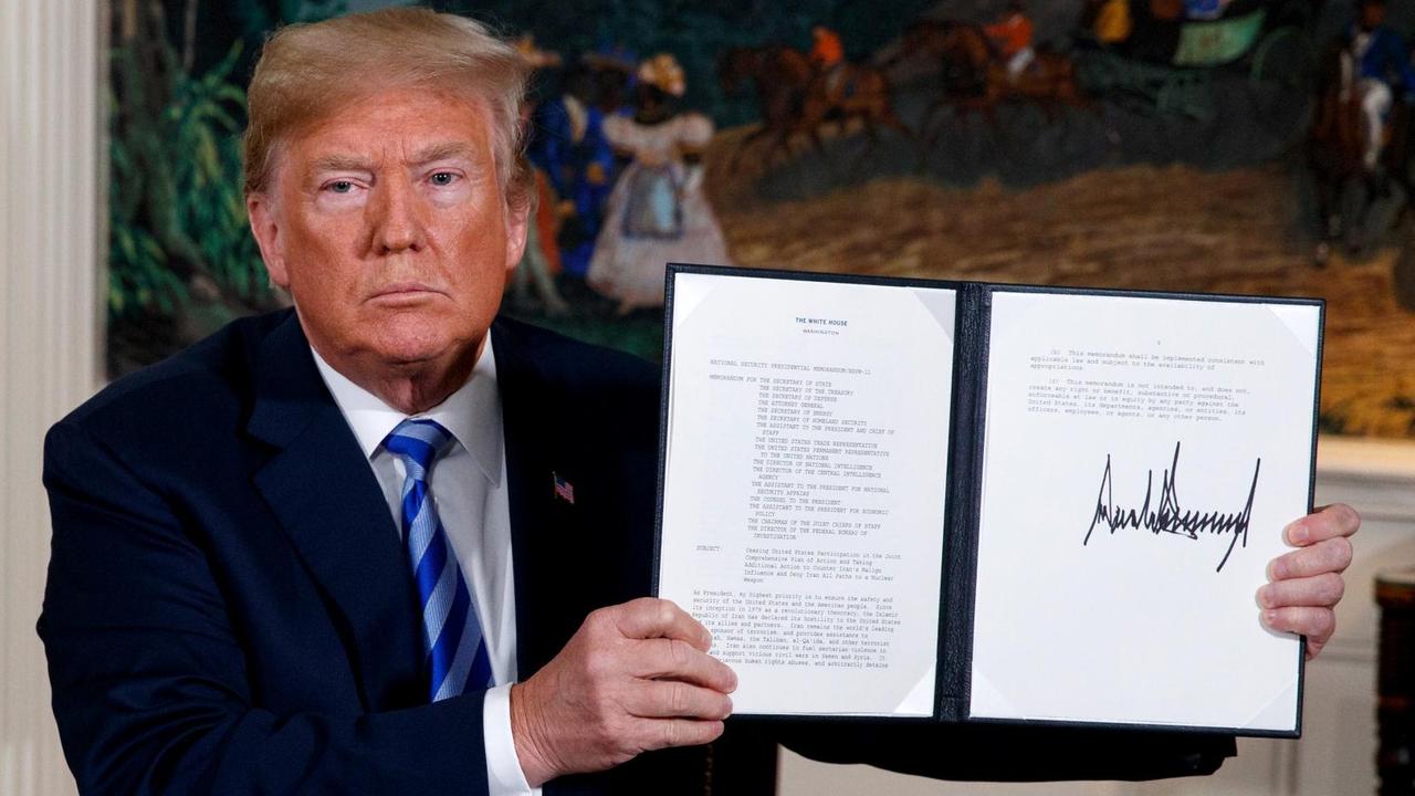 Donald Trump mit der Erklärung zum Ausstieg aus dem Atomabkommen mit dem Iran. Donald Trump mit der Erklärung zum Ausstieg aus dem Atomabkommen mit dem Iran.