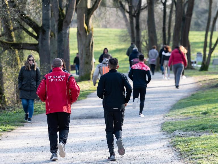Spazieren und Joggen in Zeiten von Corona und Home Office - Göttingen, 26. März 2020