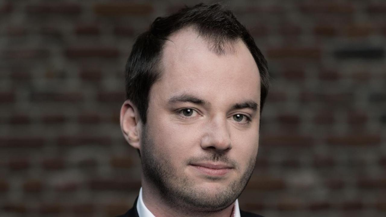 Das Bild zeigt den Musikwissenschaftler Kai Hinrich Müller Das Bild zeigt den Musikwissenschaftler Kai Hinrich Müller