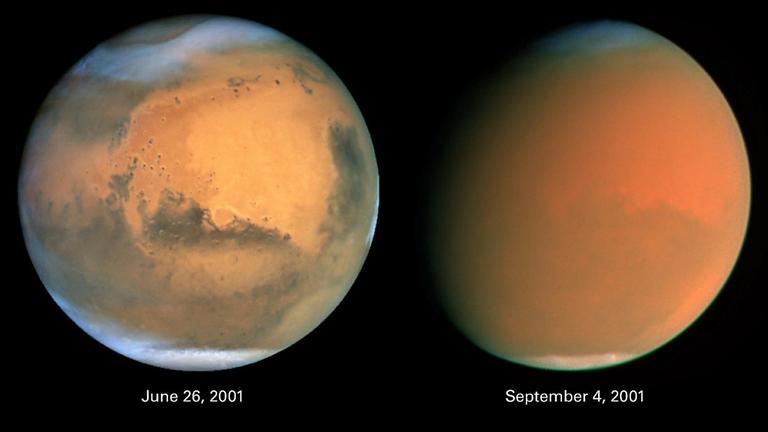 Anblick des Mars ohne und mit (rechts) Staubsturm