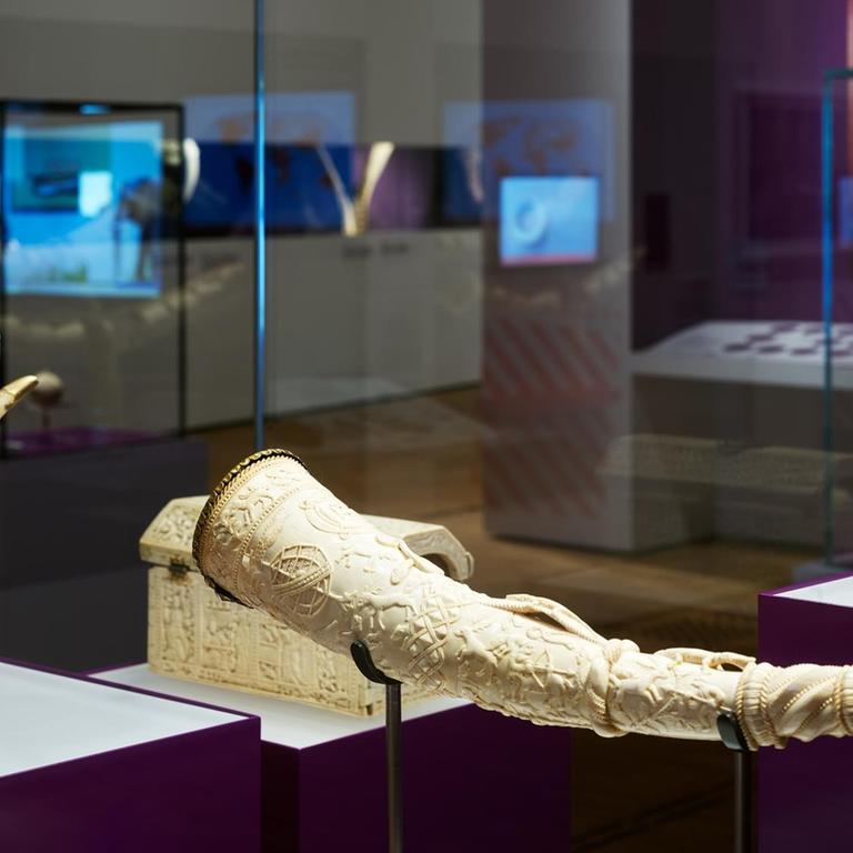 Ausstellungsansicht "schrecklich schön"