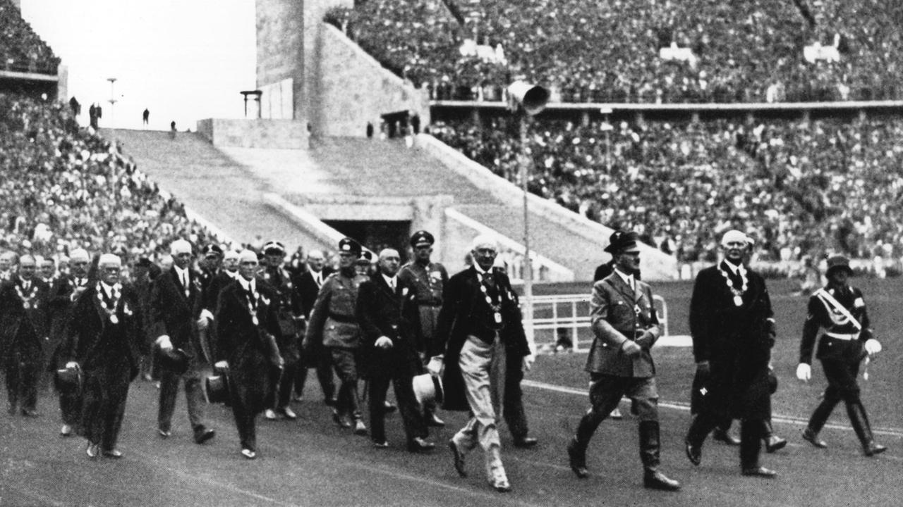 Am 1. August 1936 wurden in Berlin die XI. Olympischen Spiele eröffnet Am 1. August 1936 wurden in Berlin die XI. Olympischen Spiele eröffnet