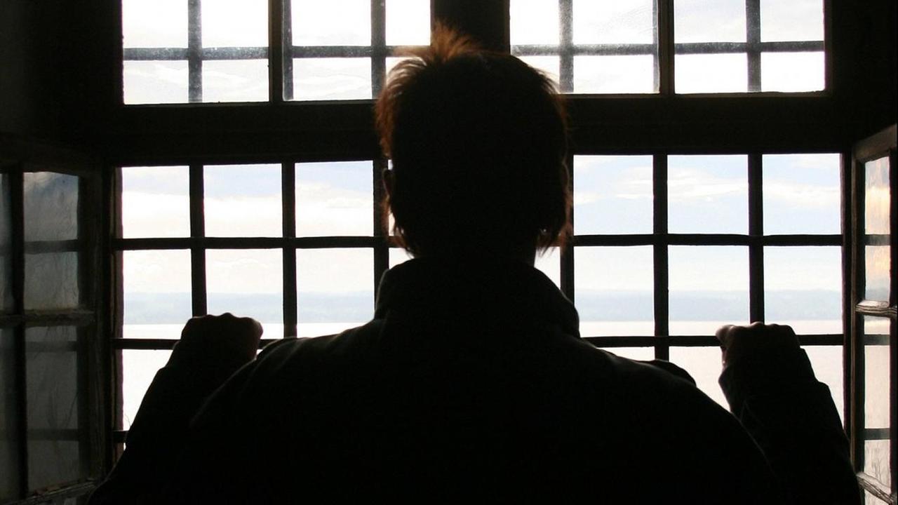 Ein Mann im Gefängnis Ein Mann im Gefängnis