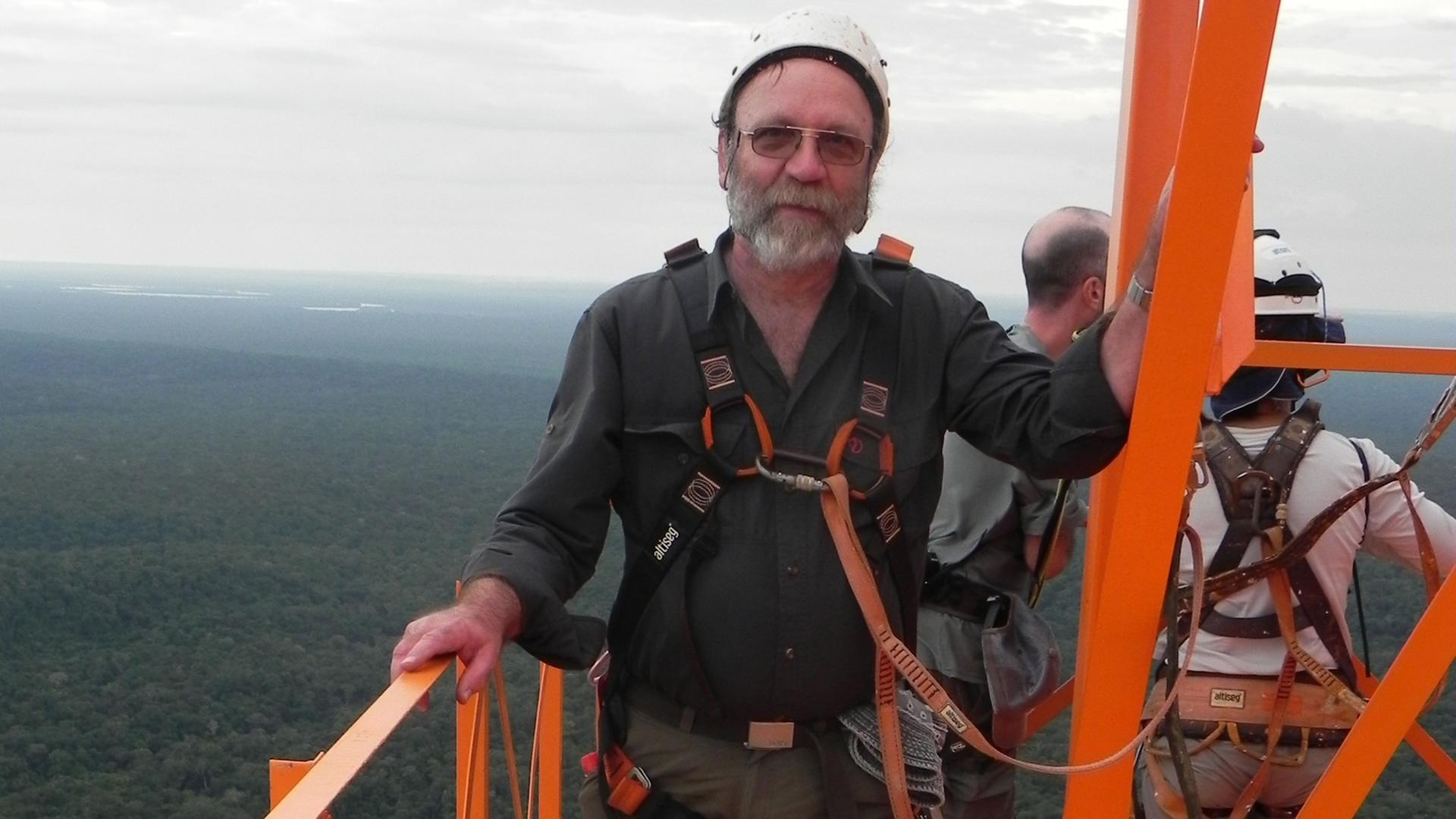 Jürgen Kesselmeier auf dem Amazonian Tall Tower Observatory