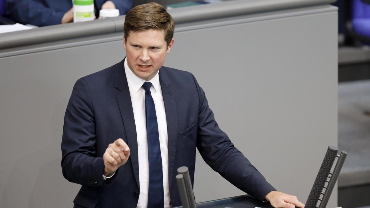Das Bild zeigt Florian Toncar in der 237. Sitzung des Deutschen Bundestages im Reichstagsgebäude. Berlin, 25.06.2021 Das Bild zeigt Florian Toncar in der 237. Sitzung des Deutschen Bundestages im Reichstagsgebäude. Berlin, 25.06.2021