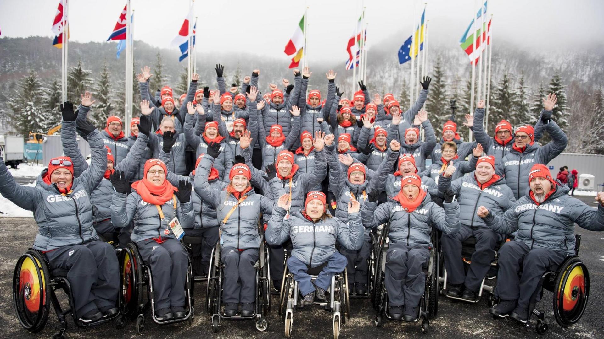 Die Welcome Ceremony für die Deutsche Paralympische Mannschaft. Chef de Mission, Dr. Karl Quade führte das Team an. Die Welcome Ceremony für die Deutsche Paralympische Mannschaft. Chef de Mission, Dr. Karl Quade führte das Team an.