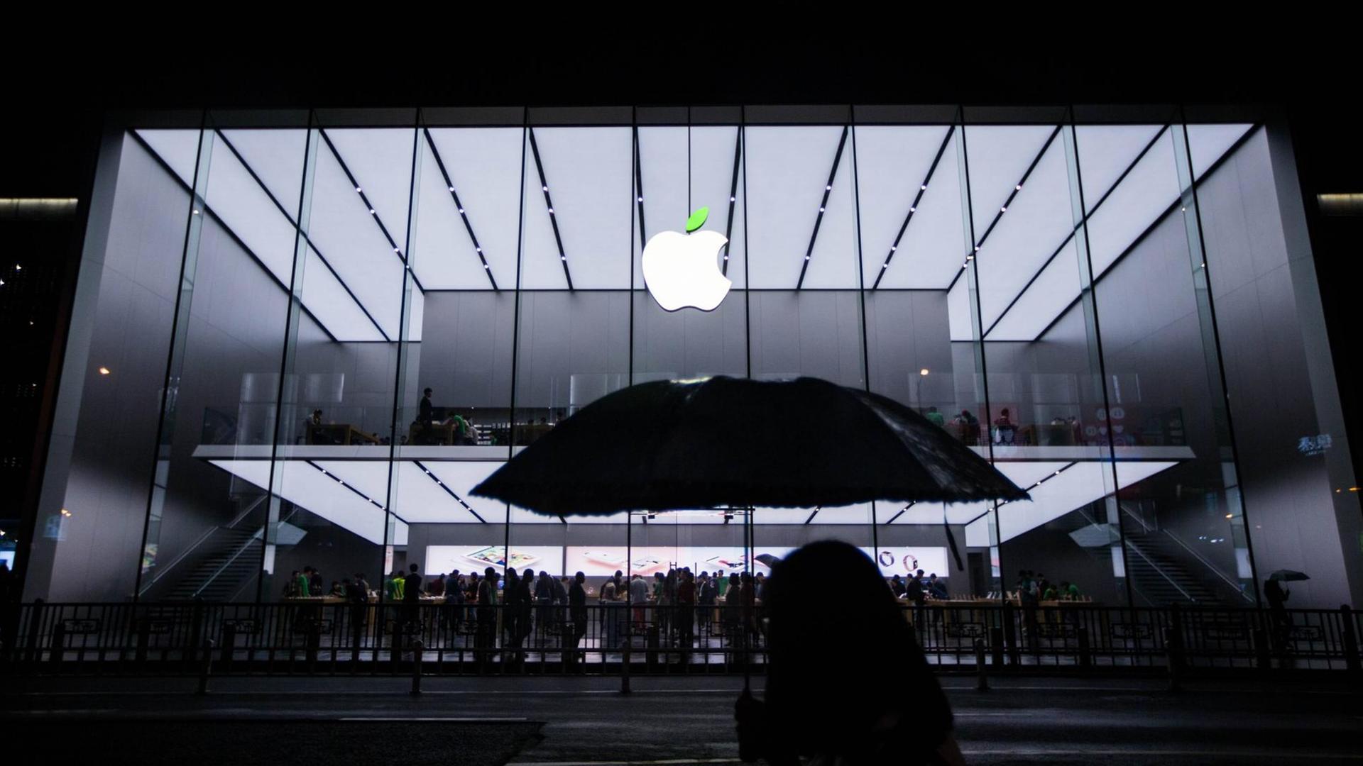 Apple Store in Hangzhou, China Apple Store in Hangzhou, China