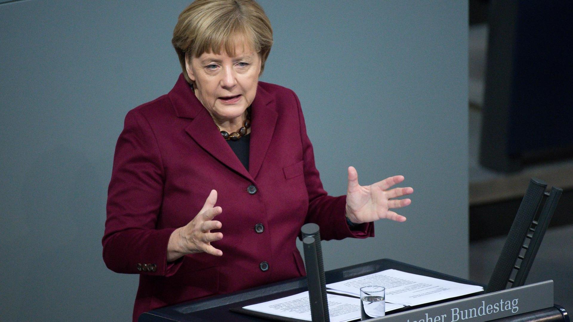 Bundeskanzlerin Angela Merkel während ihrer Regierungserklärung im Bundestag. Bundeskanzlerin Angela Merkel während ihrer Regierungserklärung im Bundestag.