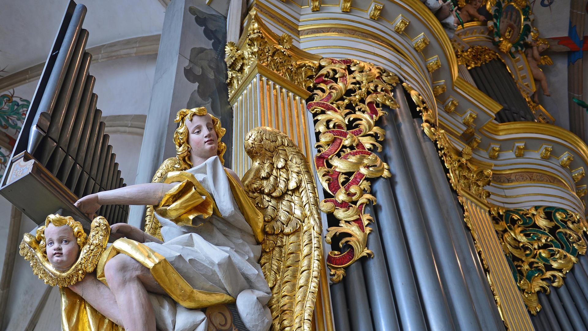 Blick auf die Silbermann-Orgel im Dom Freiberg (Sachsen), aufgenommen am 30.04.2014. Blick auf die Silbermann-Orgel im Dom Freiberg (Sachsen), aufgenommen am 30.04.2014.